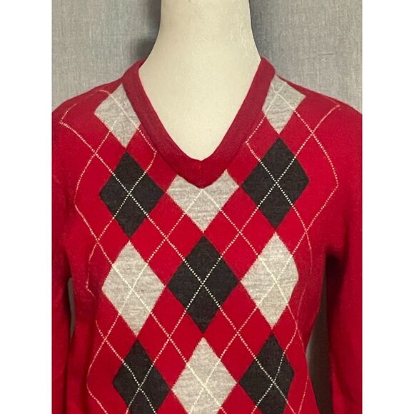 Merona 100% Merino Wool Argyle Sweater Red Gray Black V Neck Medium - Picture 2 of 10